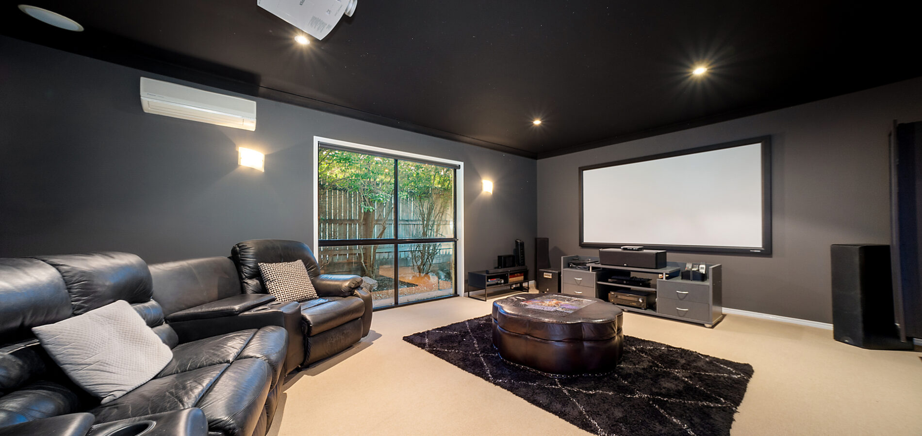 14 Banksdale Drive, Middle Ridge QLD 4350 - photo 5