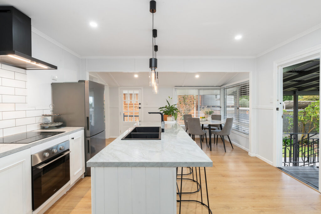 10 Schloss Street, Centenary Heights QLD 4350 - photo 3
