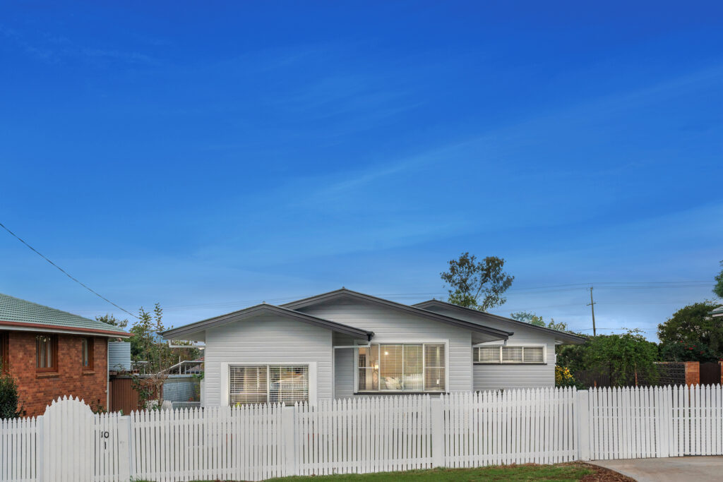 10 Schloss Street, Centenary Heights QLD 4350 - photo 5