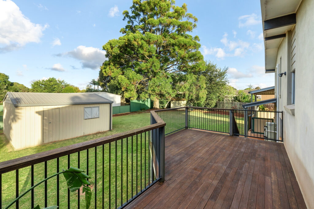 8 Moyna Court, Harristown QLD 4350 - photo 4