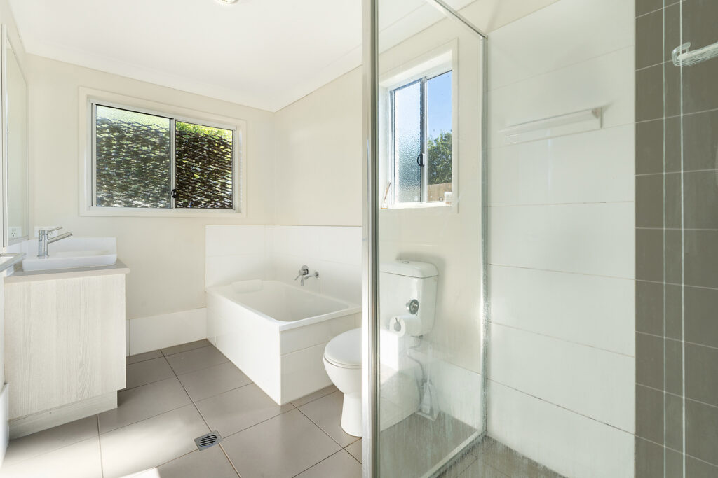 23c Charles Street, Newtown QLD 4350 - photo 13