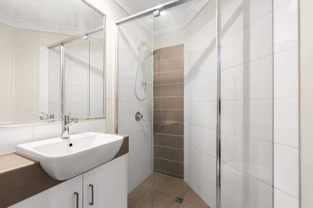 23c Charles Street, Newtown QLD 4350 - photo 4