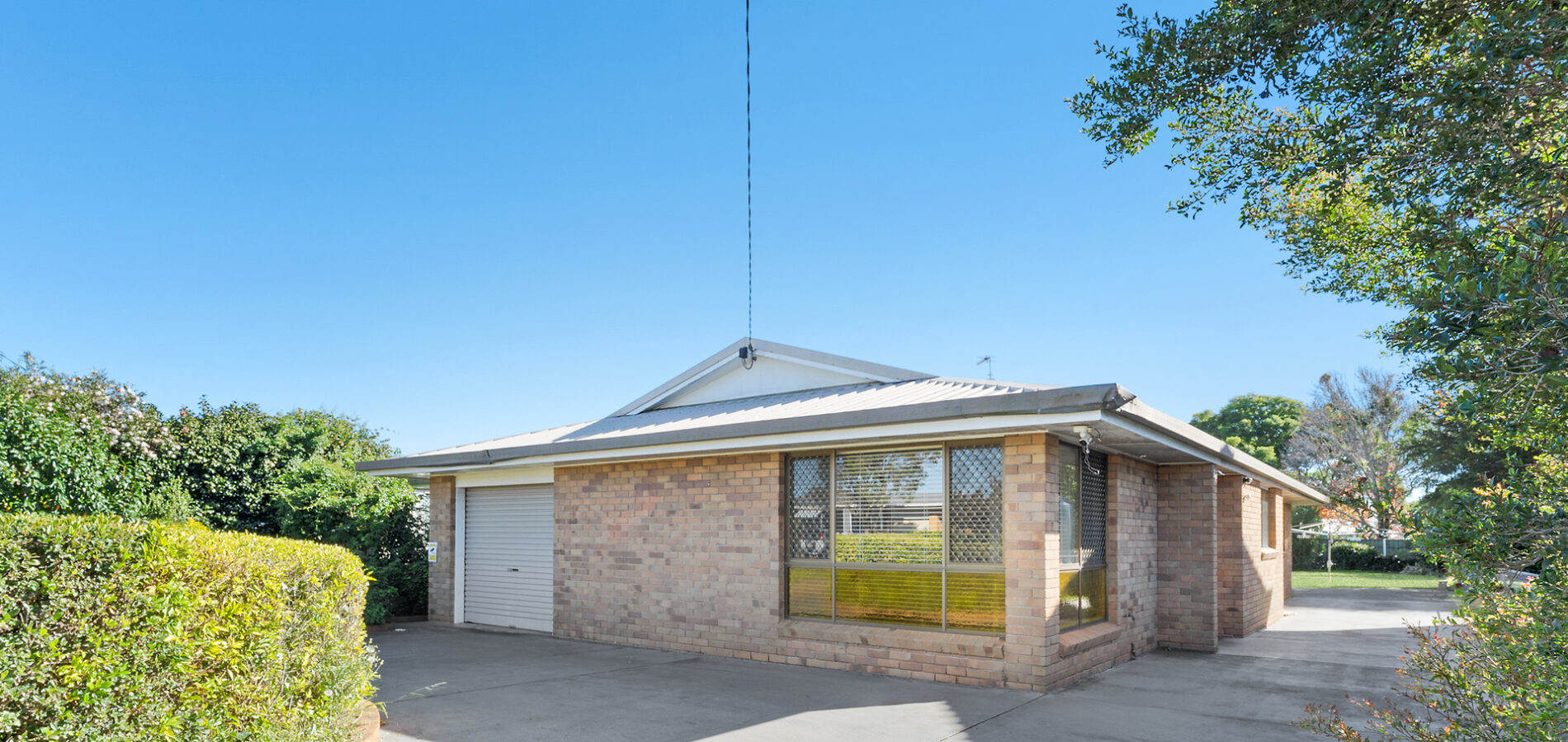 479 Stenner Street, Harristown QLD 4350 - photo 2