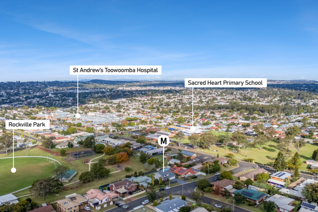 20 Risson Street, Wilsonton Heights QLD 4350 - photo 16