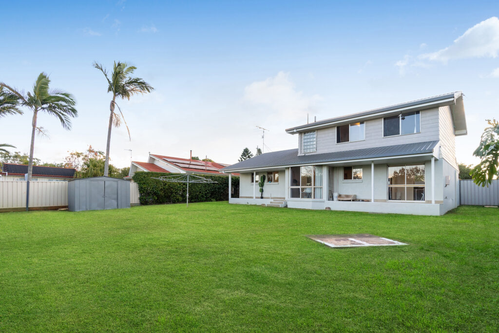 20 Risson Street, Wilsonton Heights QLD 4350 - photo 6