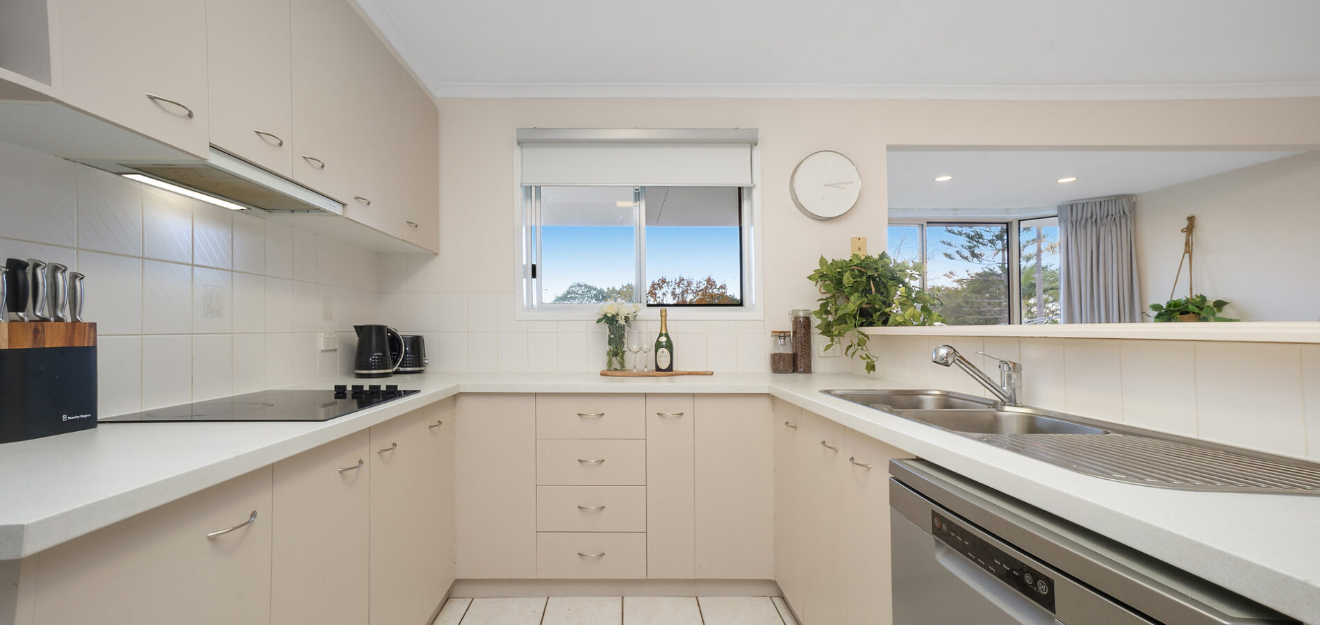 20 Risson Street, Wilsonton Heights QLD 4350 - photo 7