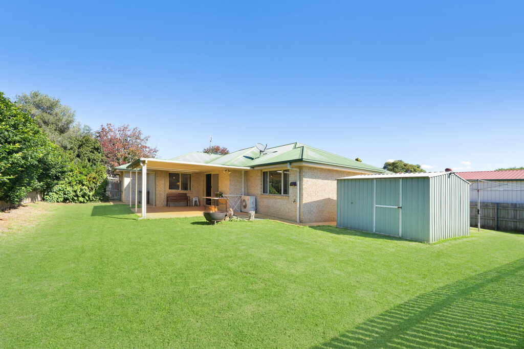 13 Elvery Court, Middle Ridge QLD 4350 - photo 9