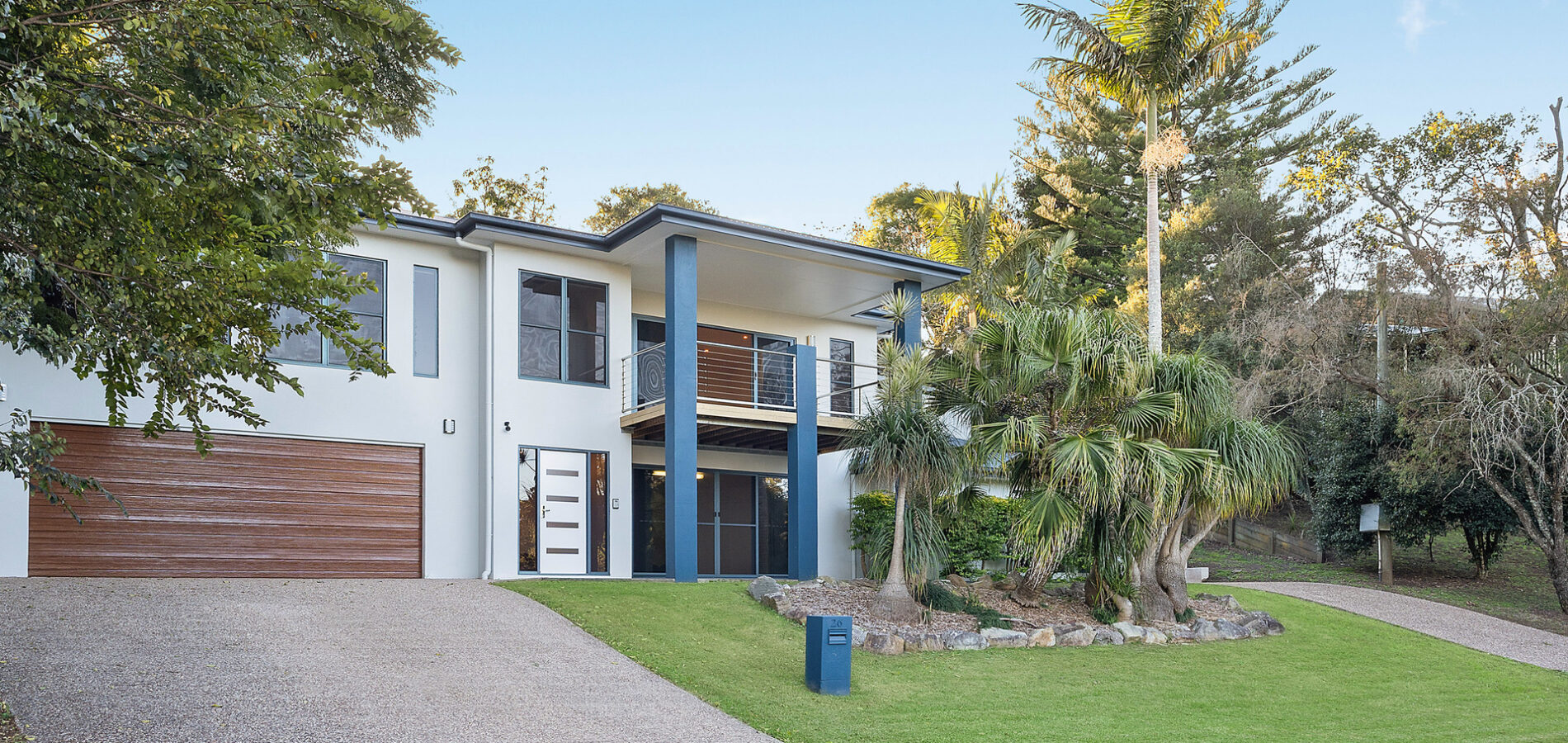 26 Hilltop Crescent, Blue Mountain Heights QLD 4350 - photo 2