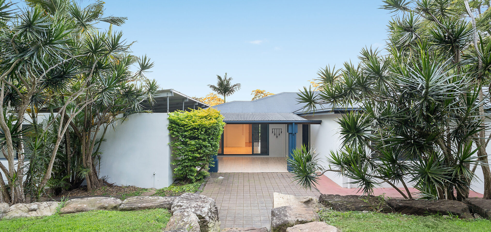 26 Hilltop Crescent, Blue Mountain Heights QLD 4350 - photo 11