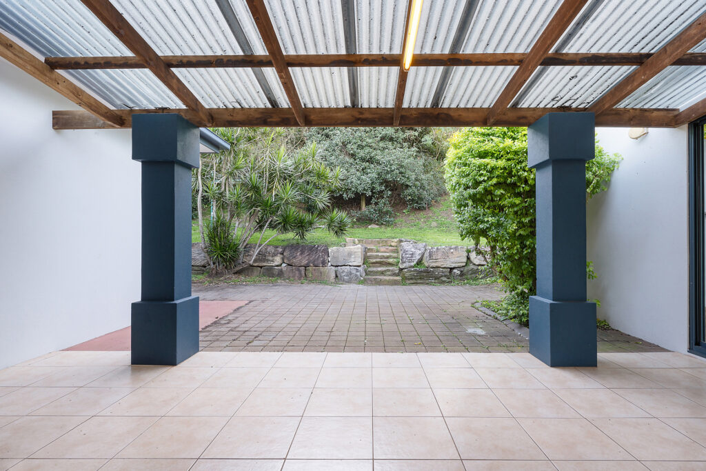 26 Hilltop Crescent, Blue Mountain Heights QLD 4350 - photo 12
