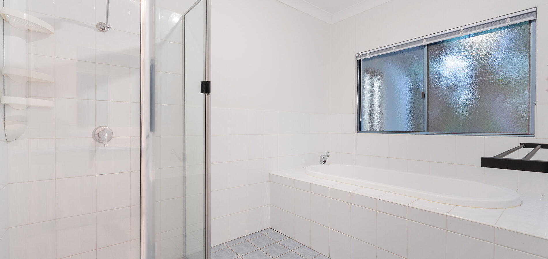 26 Hilltop Crescent, Blue Mountain Heights QLD 4350 - photo 14
