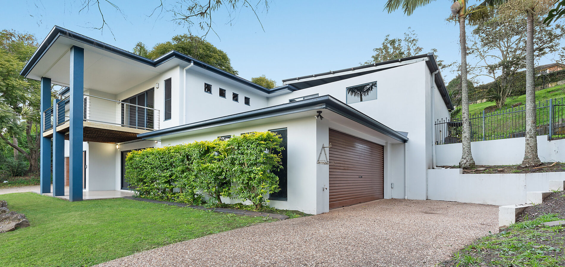 26 Hilltop Crescent, Blue Mountain Heights QLD 4350 - photo 18