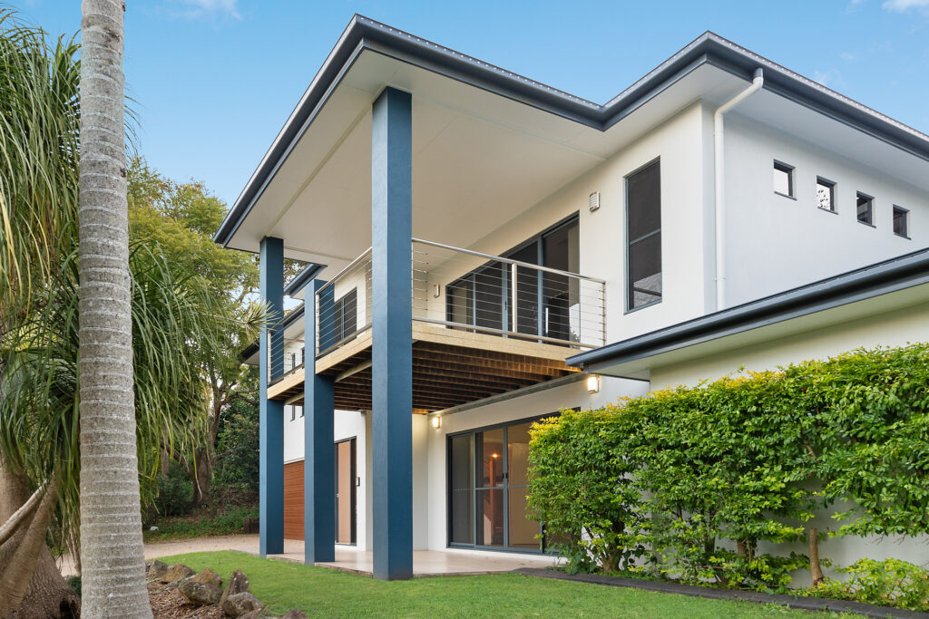 26 Hilltop Crescent, Blue Mountain Heights QLD 4350 - photo 3