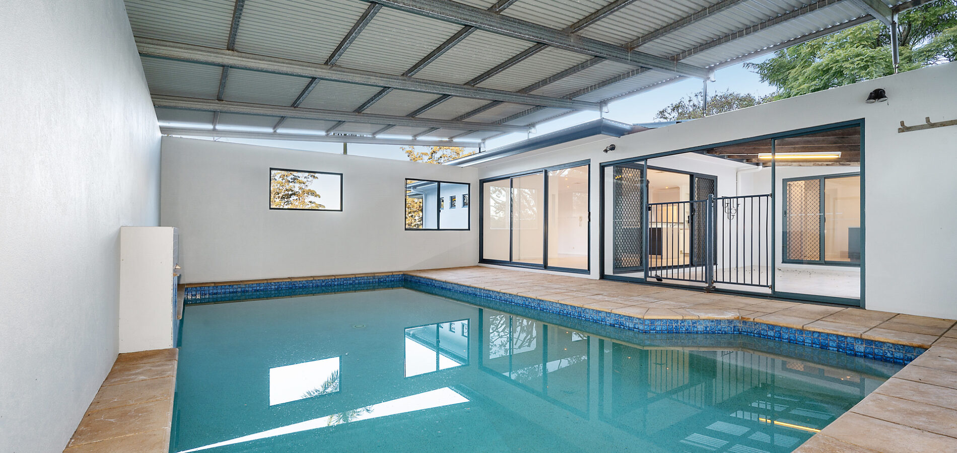 26 Hilltop Crescent, Blue Mountain Heights QLD 4350 - photo 6
