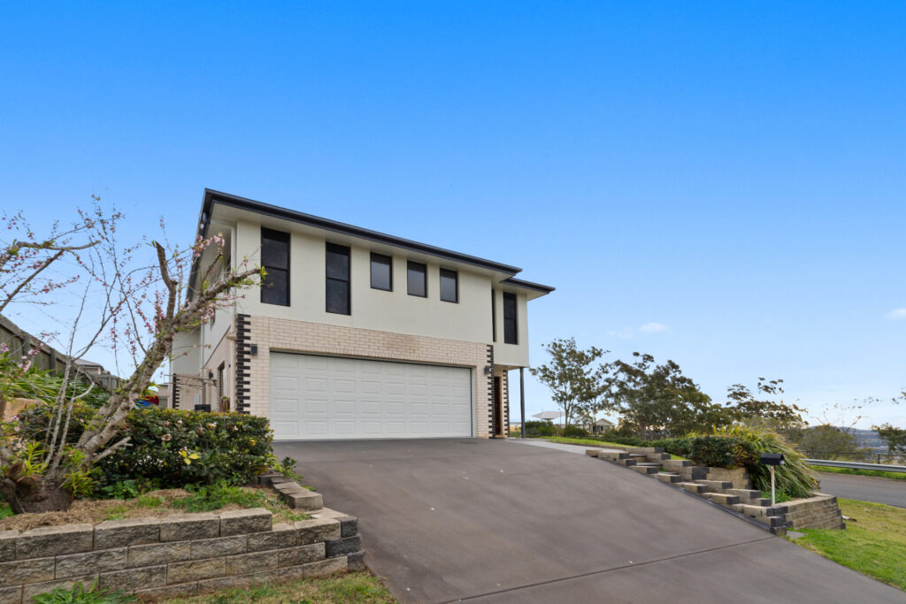 21 Adelaide Street, Cranley QLD 4350 - photo 2