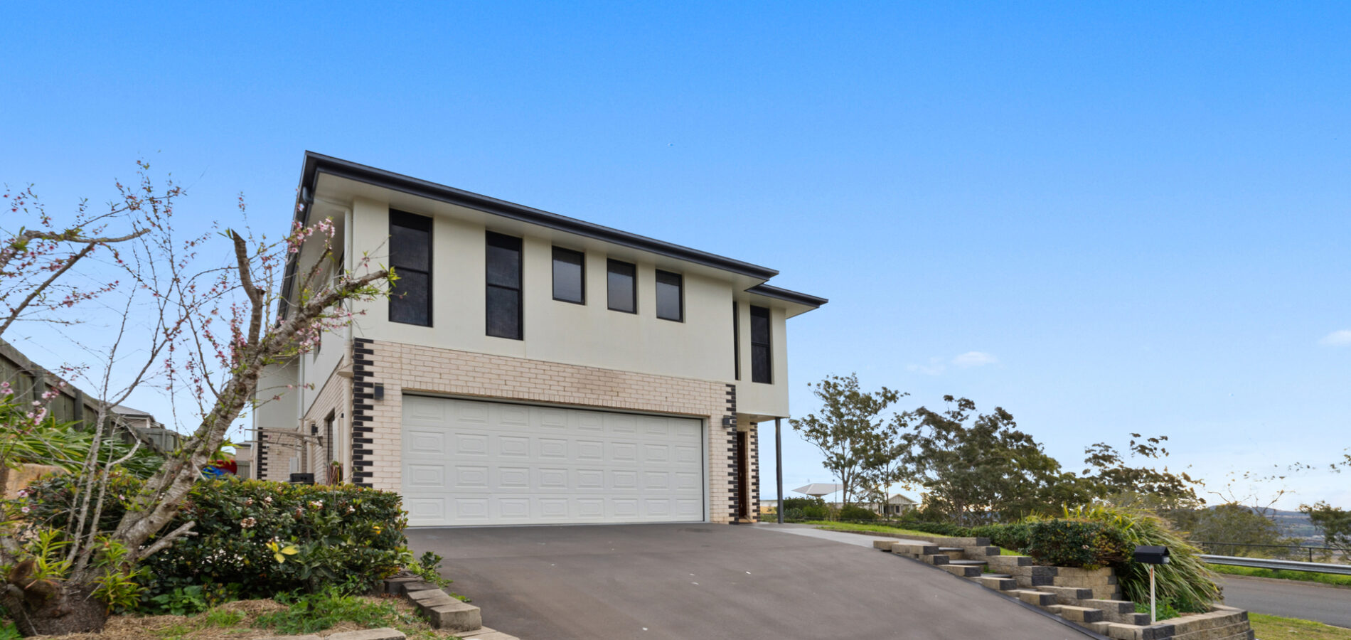 21 Adelaide Street, Cranley QLD 4350 - photo 2