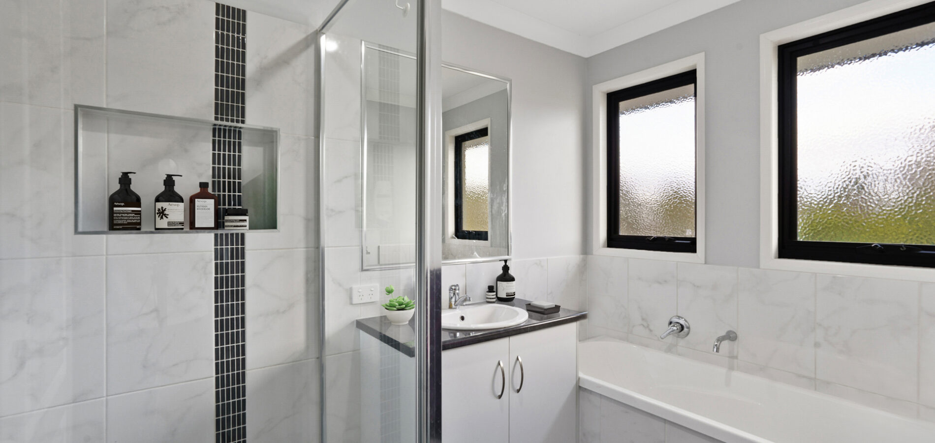 21 Adelaide Street, Cranley QLD 4350 - photo 10