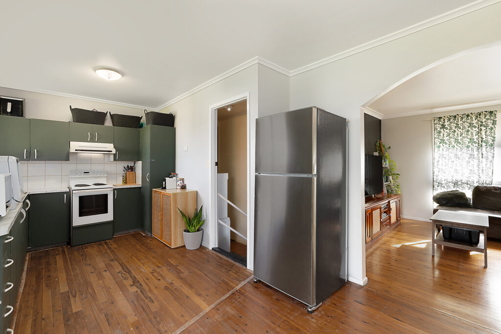 24 Beryl Street, Wilsonton QLD 4350 - photo 2
