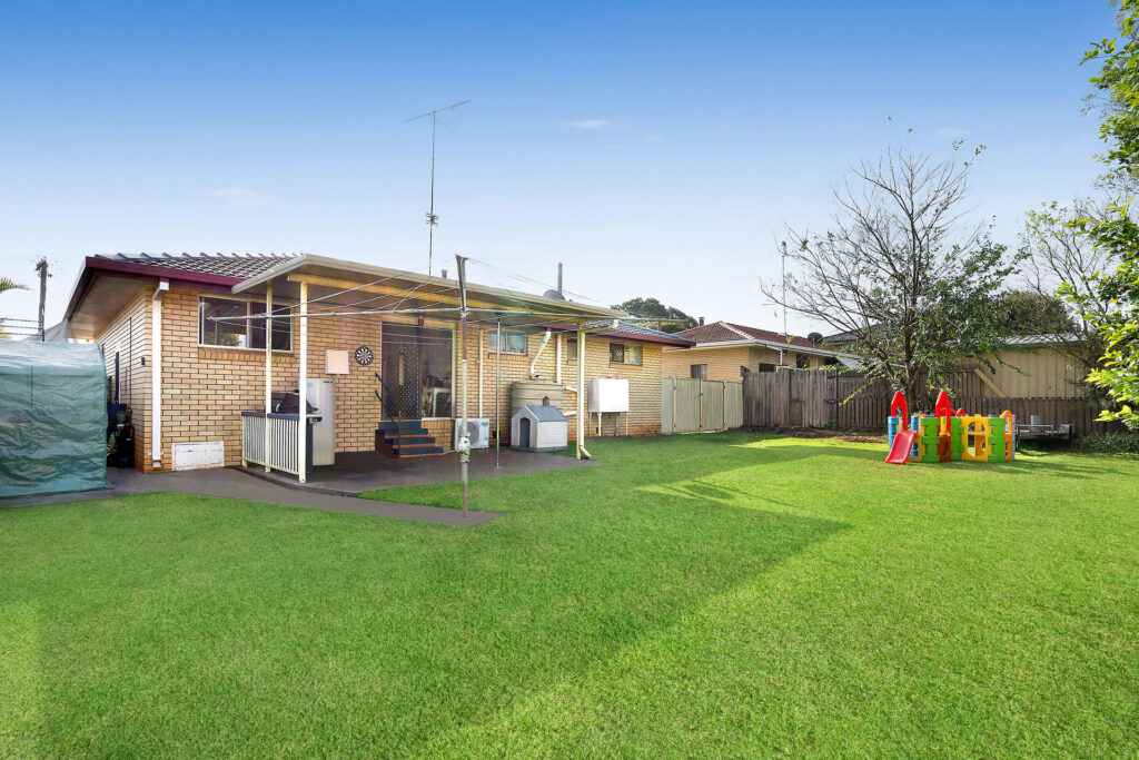 24 Beryl Street, Wilsonton QLD 4350 - photo 10
