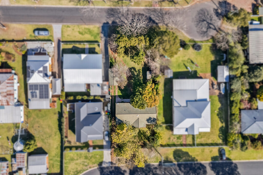 4 Robinson Street, North Toowoomba QLD 4350 - photo 11