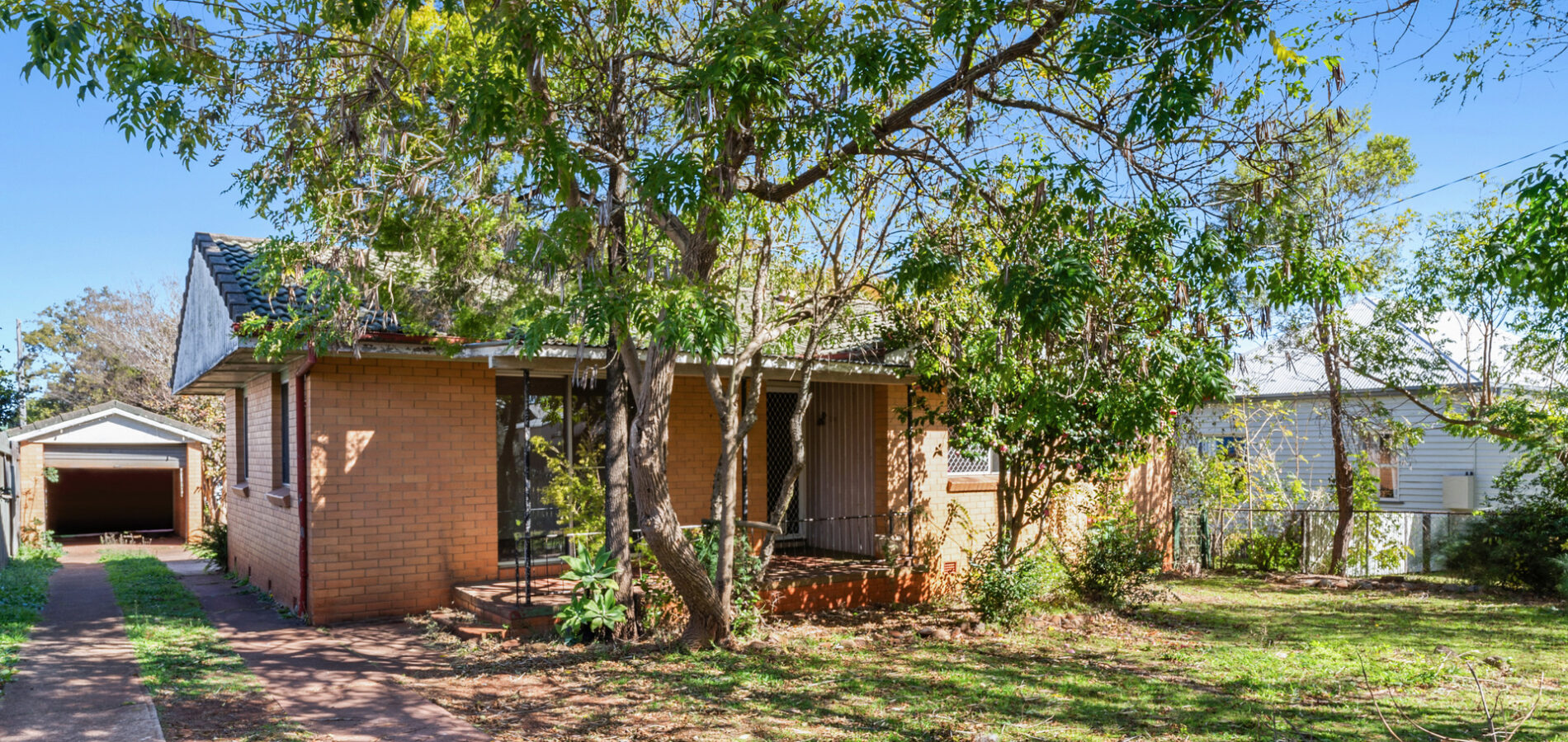 4 Robinson Street, North Toowoomba QLD 4350 - McGrath Toowoomba