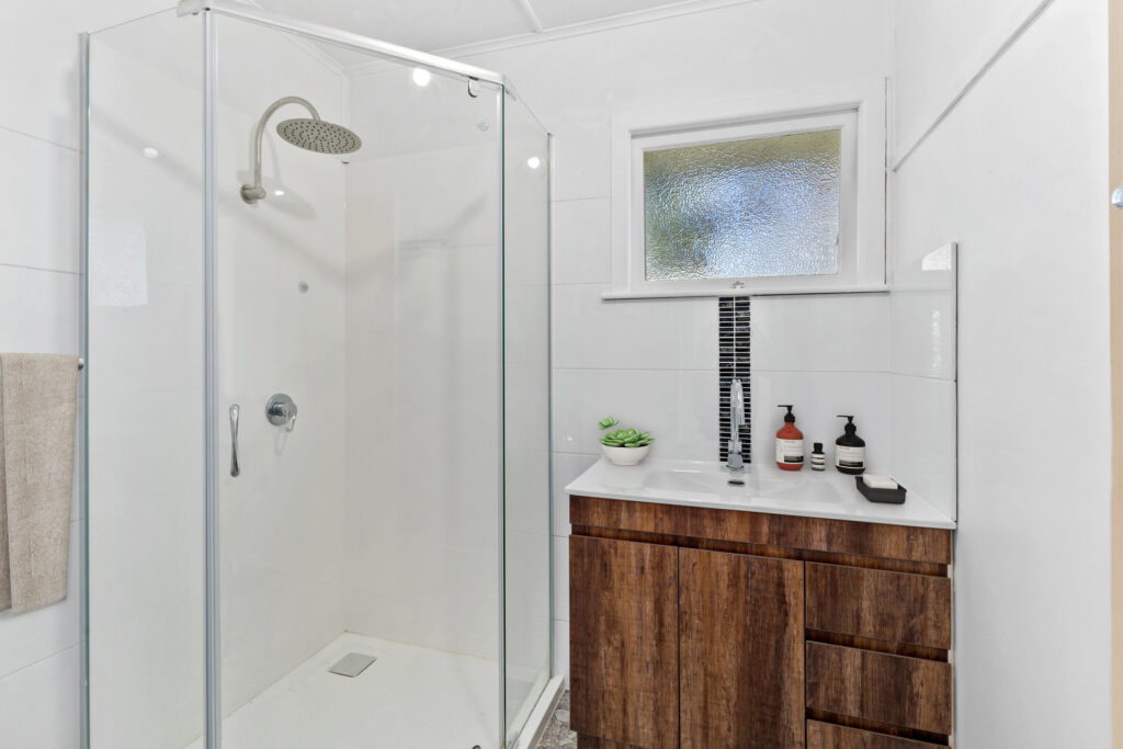 4 Robinson Street, North Toowoomba QLD 4350 - photo 7