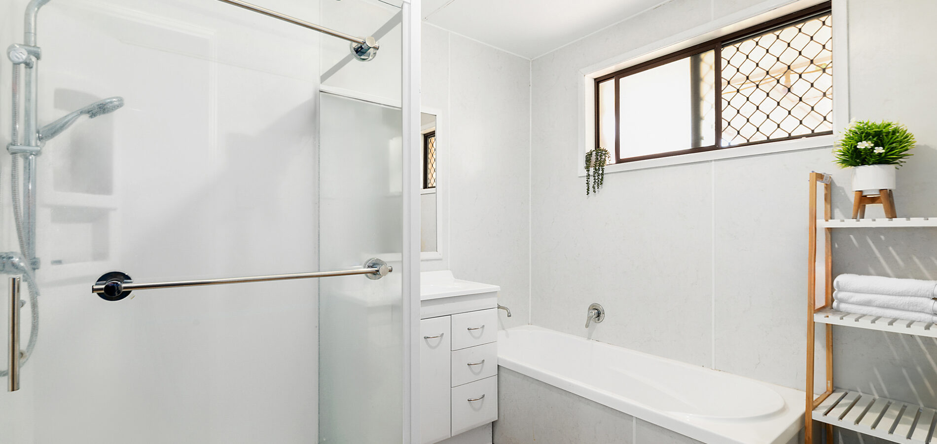 6 Jasmine Court, Centenary Heights QLD 4350 - photo 7