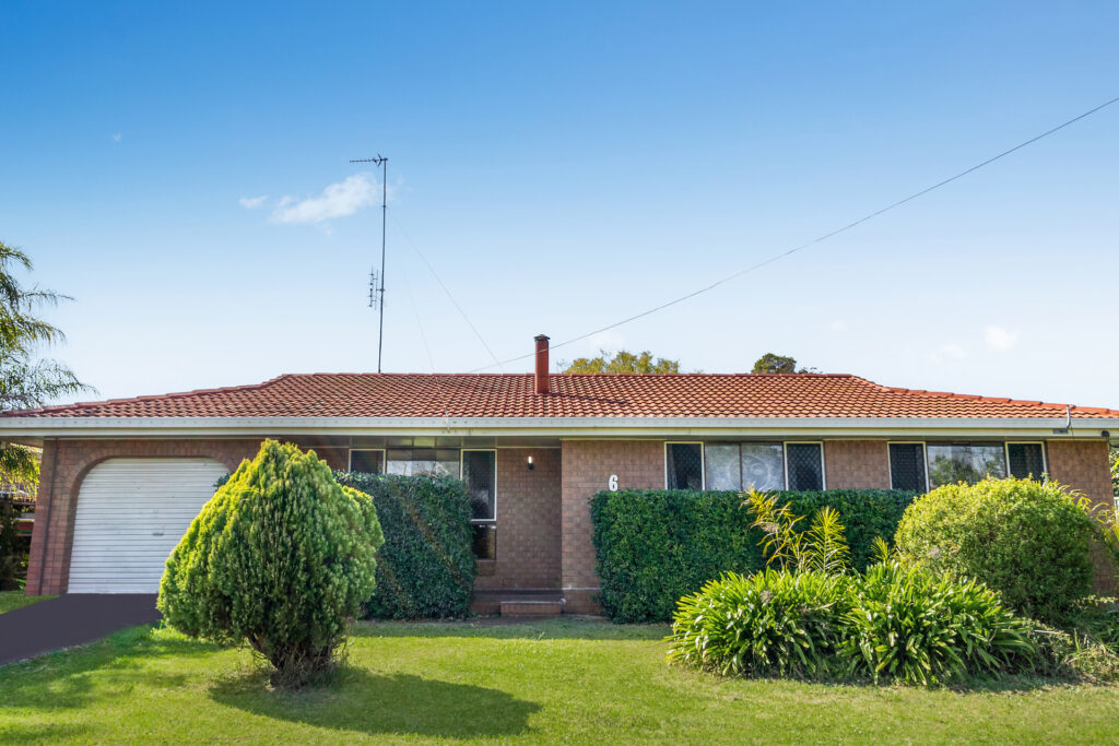 6 Jasmine Court, Centenary Heights QLD 4350 - photo 8