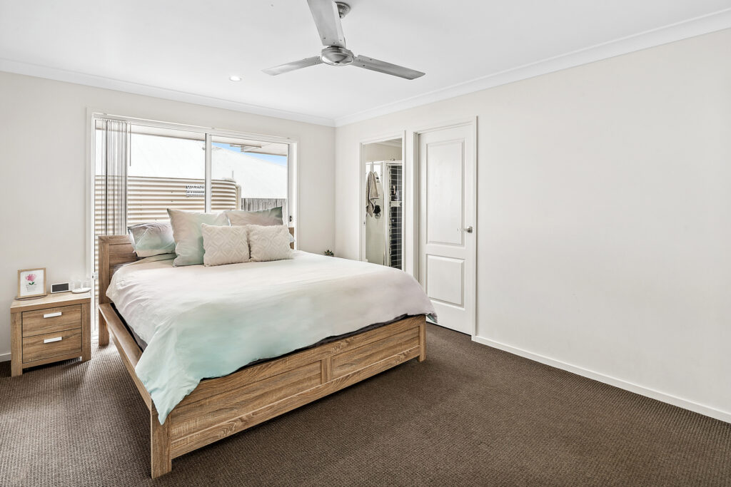 20 Cardamon Crescent, Glenvale QLD 4350 - photo 3