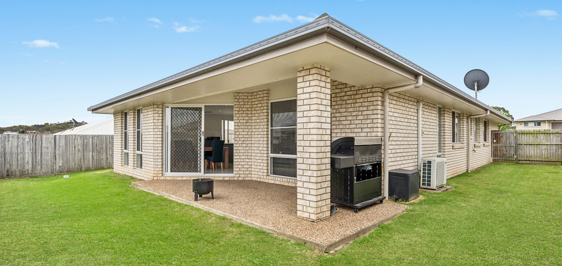 20 Cardamon Crescent, Glenvale QLD 4350 - photo 5