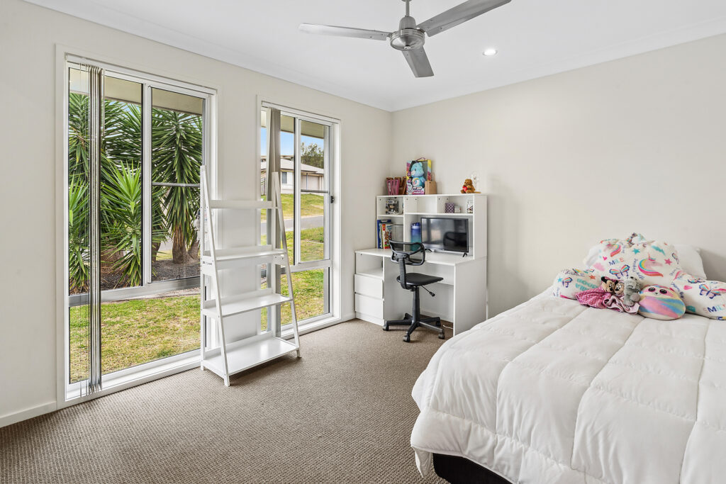20 Cardamon Crescent, Glenvale QLD 4350 - photo 9