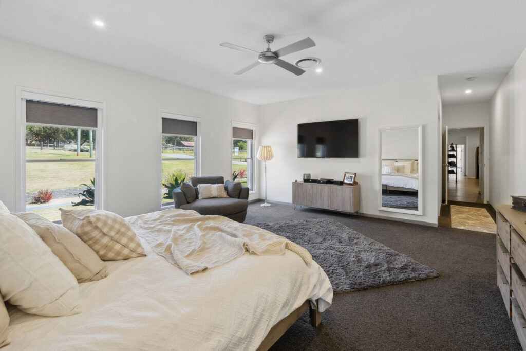 11 Costello Road, Cabarlah QLD 4352 - photo 15