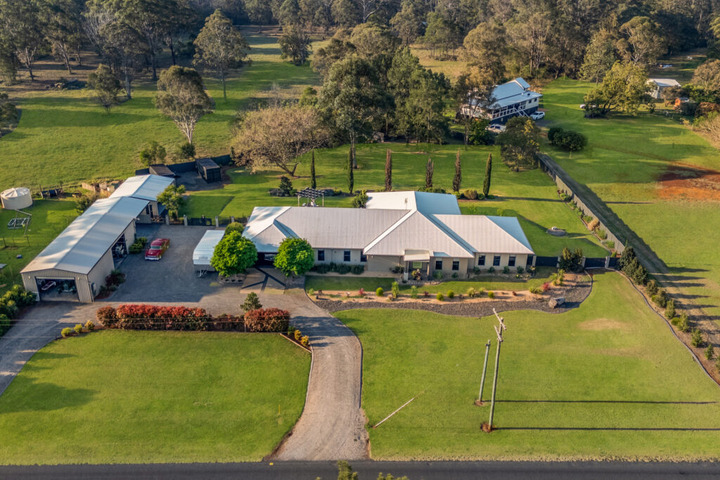 11 Costello Road, Cabarlah QLD 4352 - photo 3