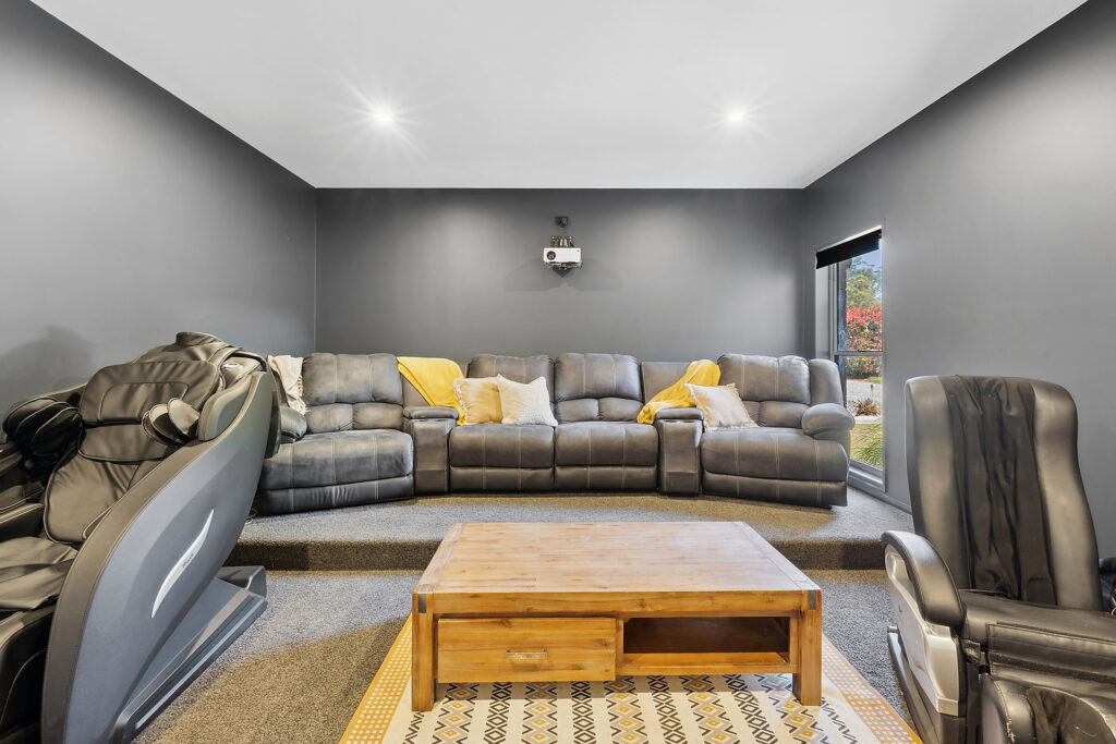 11 Costello Road, Cabarlah QLD 4352 - photo 7
