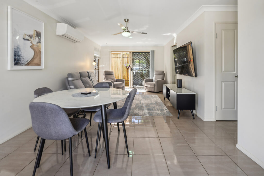 2/2A Roessler Street, Rangeville QLD 4350 - photo 2