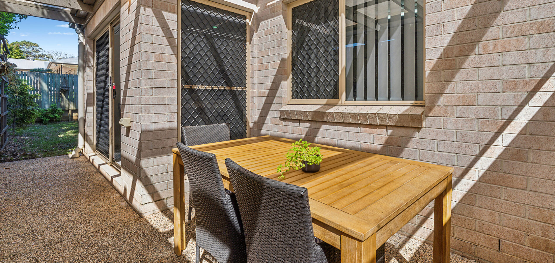2/2A Roessler Street, Rangeville QLD 4350 - photo 5