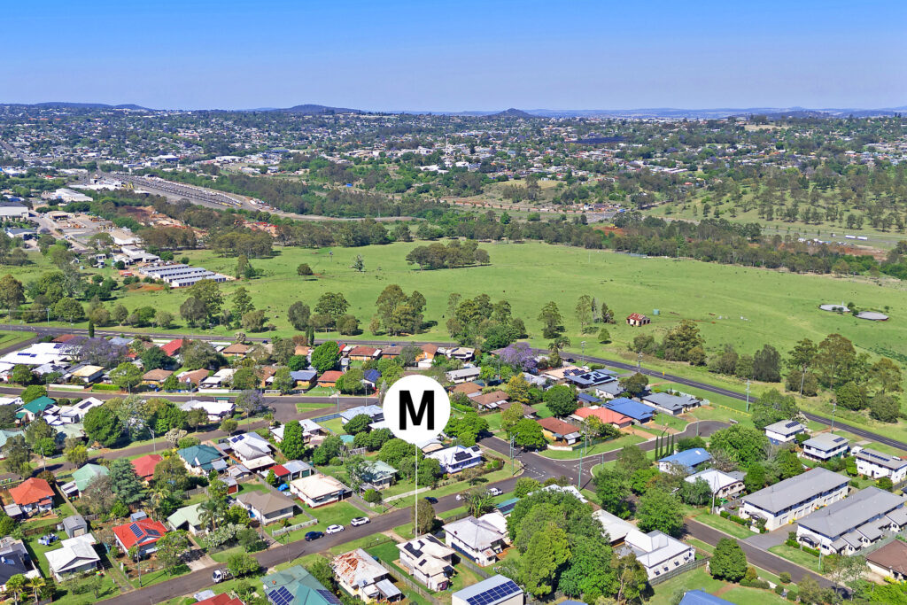 35 Kelly Street, Harlaxton QLD 4350 - photo 15