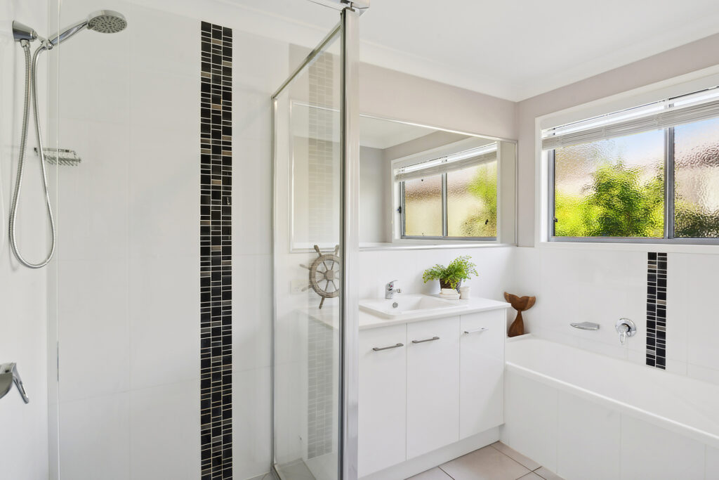 1/6 Trevean Drive, Kleinton QLD 4352 - photo 14