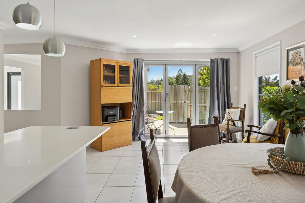 1/6 Trevean Drive, Kleinton QLD 4352 - photo 7