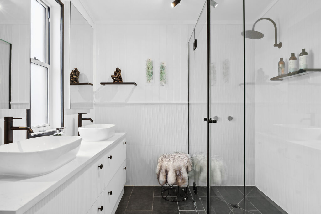 17 Trevethan Street, Mount Lofty QLD 4350 - photo 14