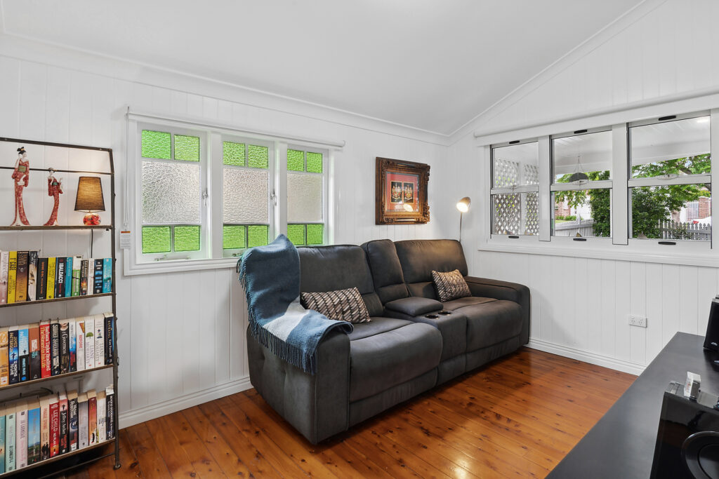 17 Trevethan Street, Mount Lofty QLD 4350 - photo 18