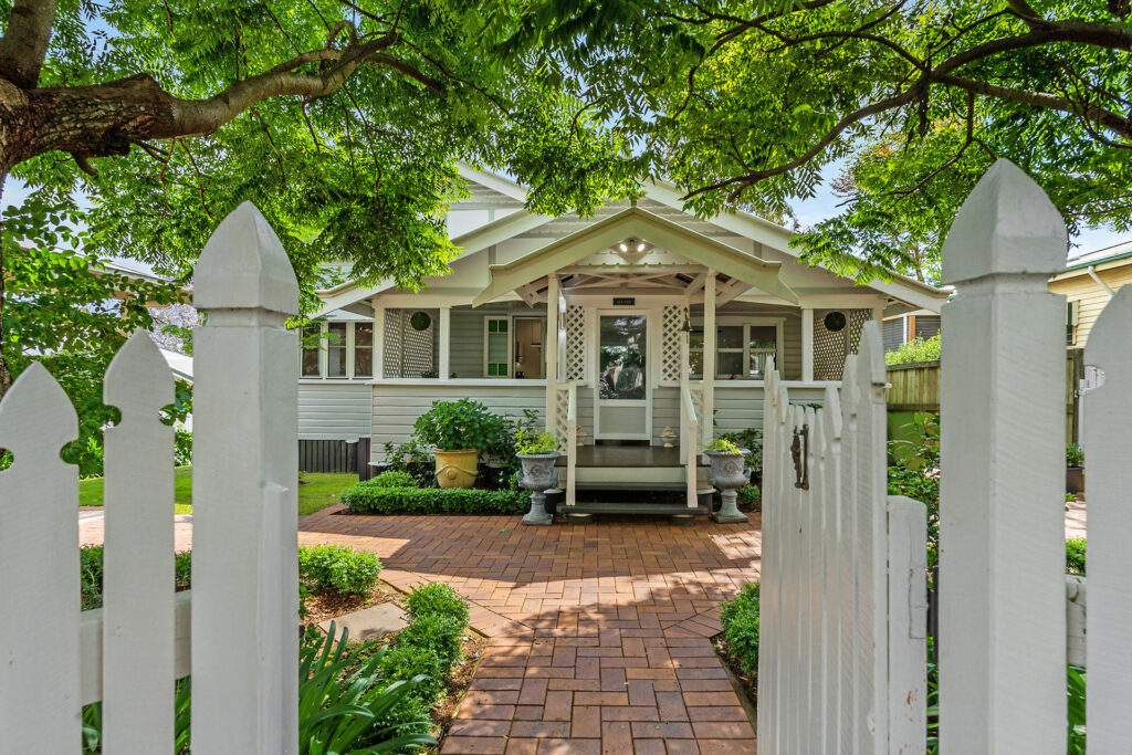 17 Trevethan Street, Mount Lofty QLD 4350 - photo 19