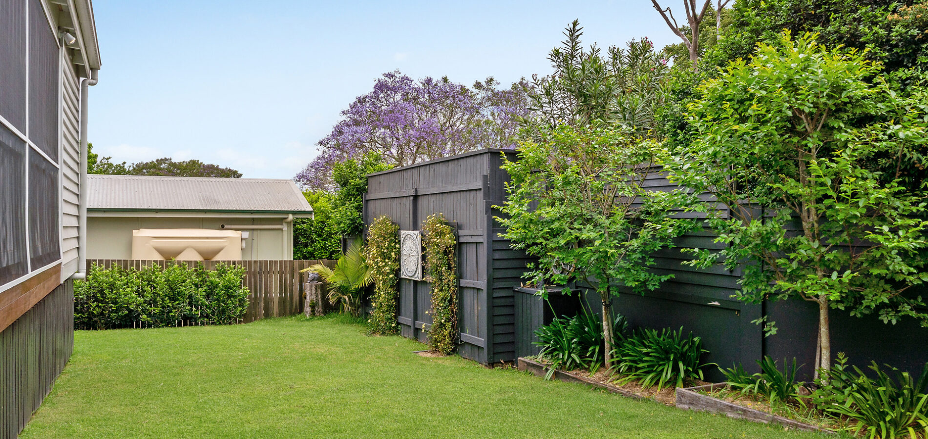 17 Trevethan Street, Mount Lofty QLD 4350 - photo 20