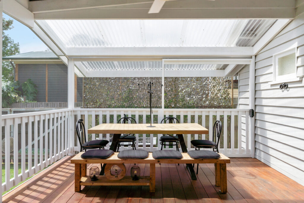 17 Trevethan Street, Mount Lofty QLD 4350 - photo 9