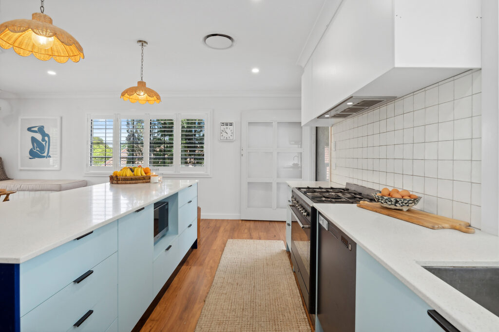 11 Patricia Street, Mount Lofty QLD 4350 - photo 7