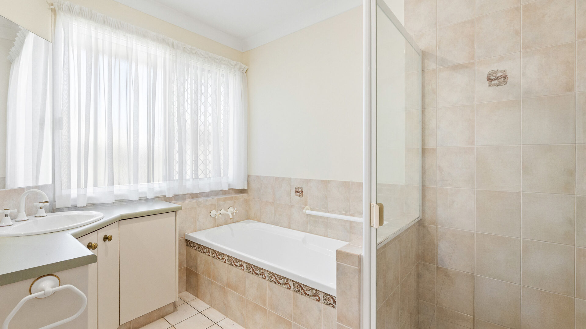 Sold - 9 Glen Eagles Drive - New Property in Middle Ridge - Real Estate by Heston Marino