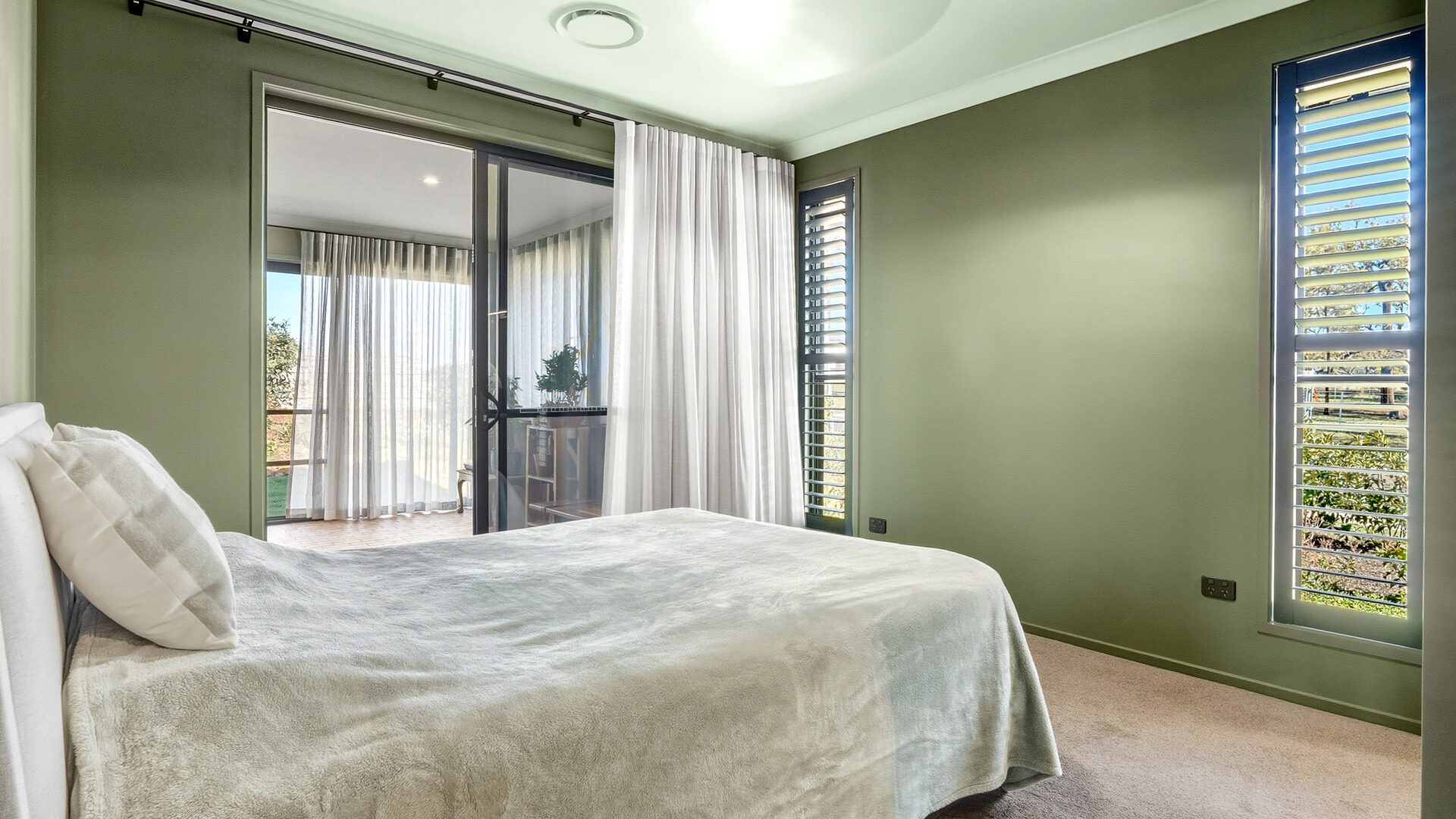 Sold - 26 Daintree Crescent - New Property in Meringandan West - Real Estate by Heston Marino