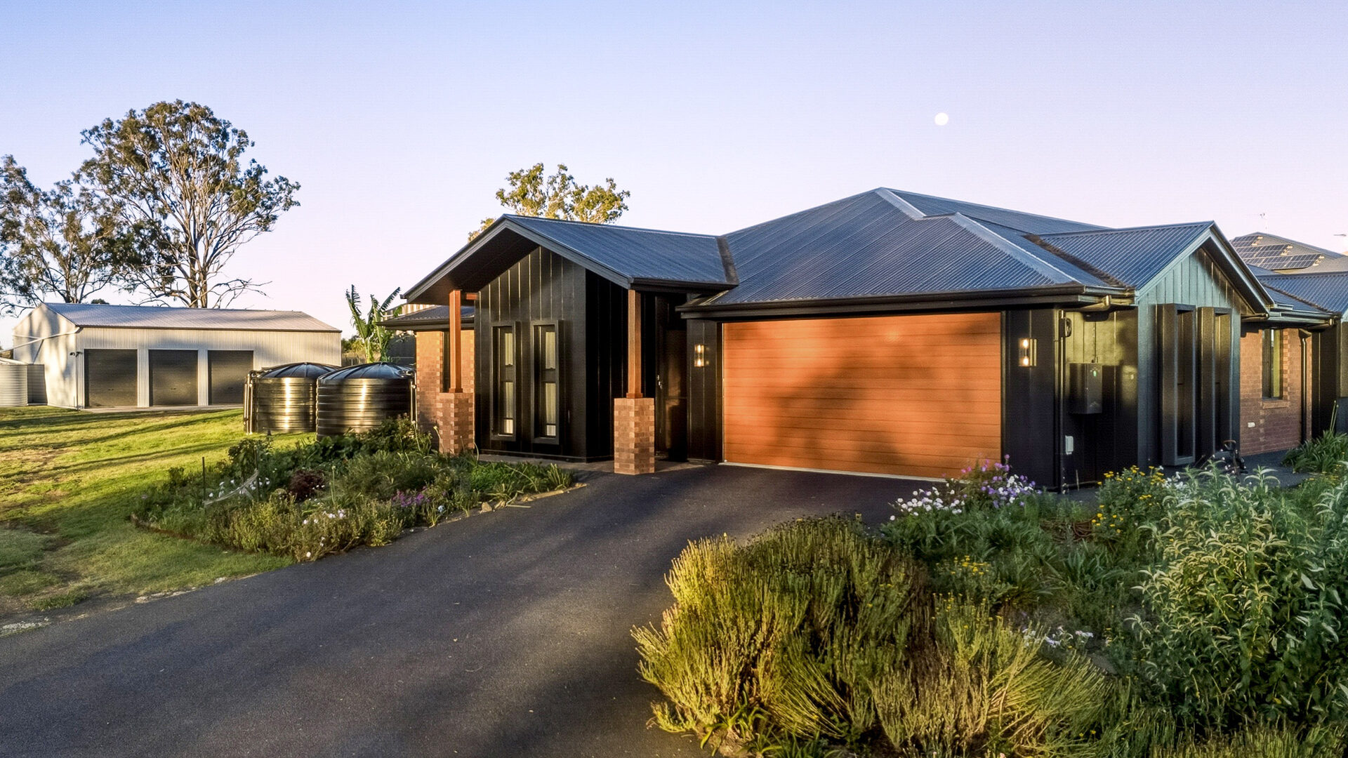 Sold - 26 Daintree Crescent - New Property in Meringandan West - Real Estate by Heston Marino