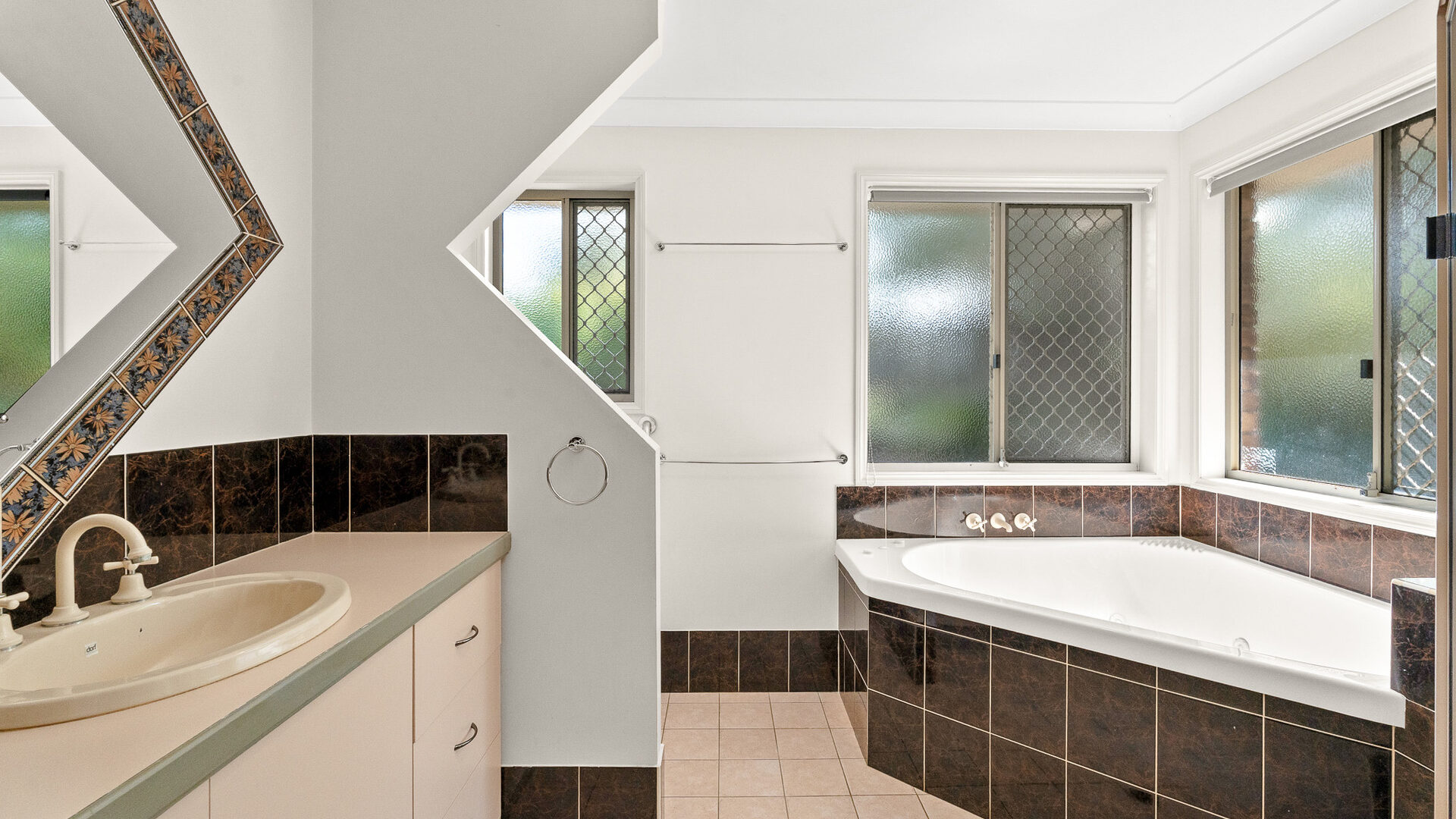 Sold - 21 Degan Court - New Property in Middle Ridge - Real Estate by Heston Marino