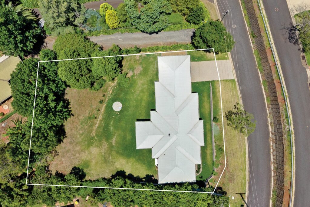 Sold - 17 Hilltop Crescent - New Property in Blue Mountain Heights - Real Estate by Heston Marino